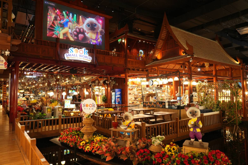 ท่องเที่ยวเชิงวัฒนธรรมผ่านนวัตกรรมสมัยใหม่ใน “SOOK SMALL WORLD” เมืองสุขสยามเปิดตัวทูตวัฒนธรรมดิจิทัล “น้อง SOOK” พร้อมเทคโนโลยี Immersive พาผู้เข้าชมย้อนเวลากลับไปสัมผัสวิถีไทย